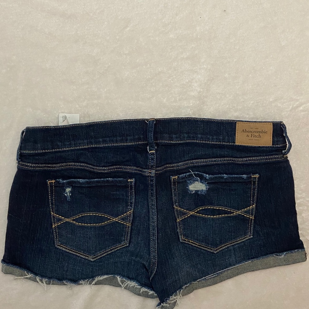 A&F Cropped Shorts - Picture 4 of 4